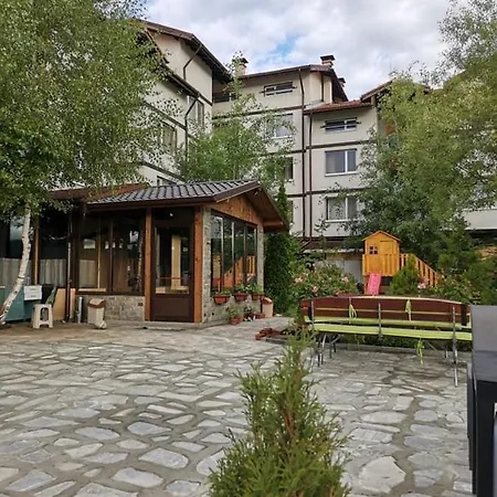 Ξενοδοχείο Springs 3*