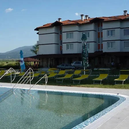 Отель Springs 3*